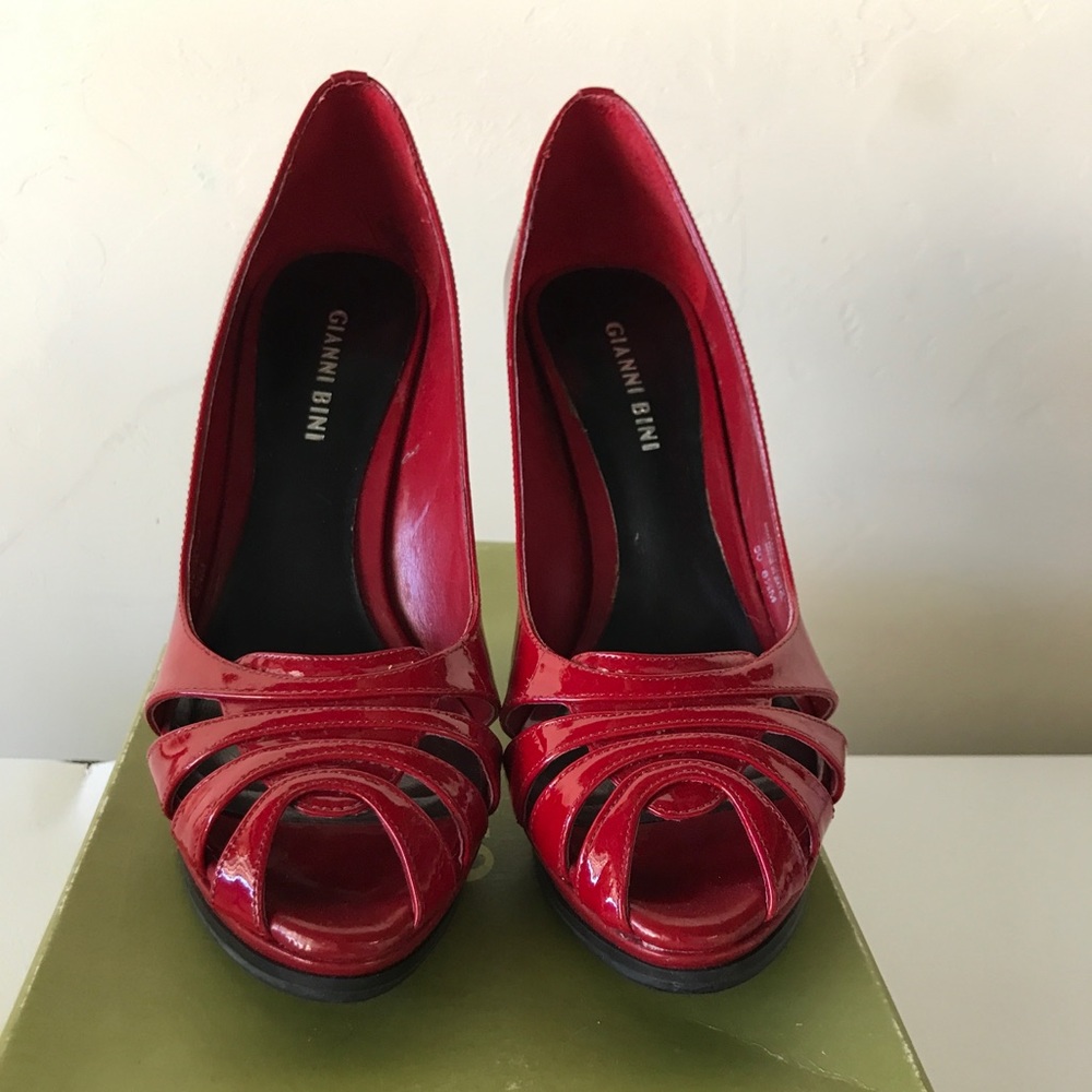 Red Gianni Bini high heels